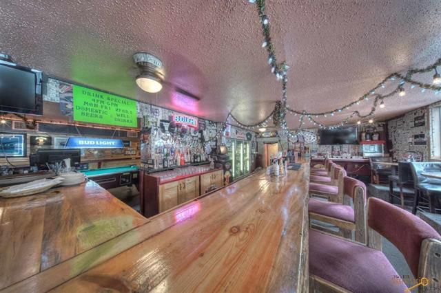 Barlee's Food & Drink: 253 Swanzey St, Keystone, SD 57751